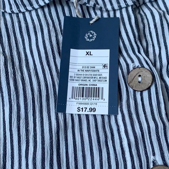 White and gray stripped top - Picture 2 of 2